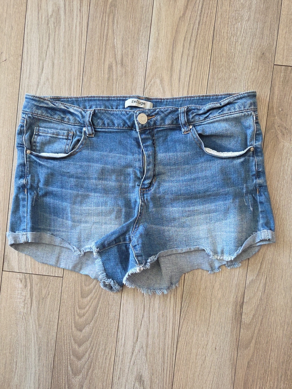 refuge Faded Blue Distressed Stretch Denim Cutoff Shorts